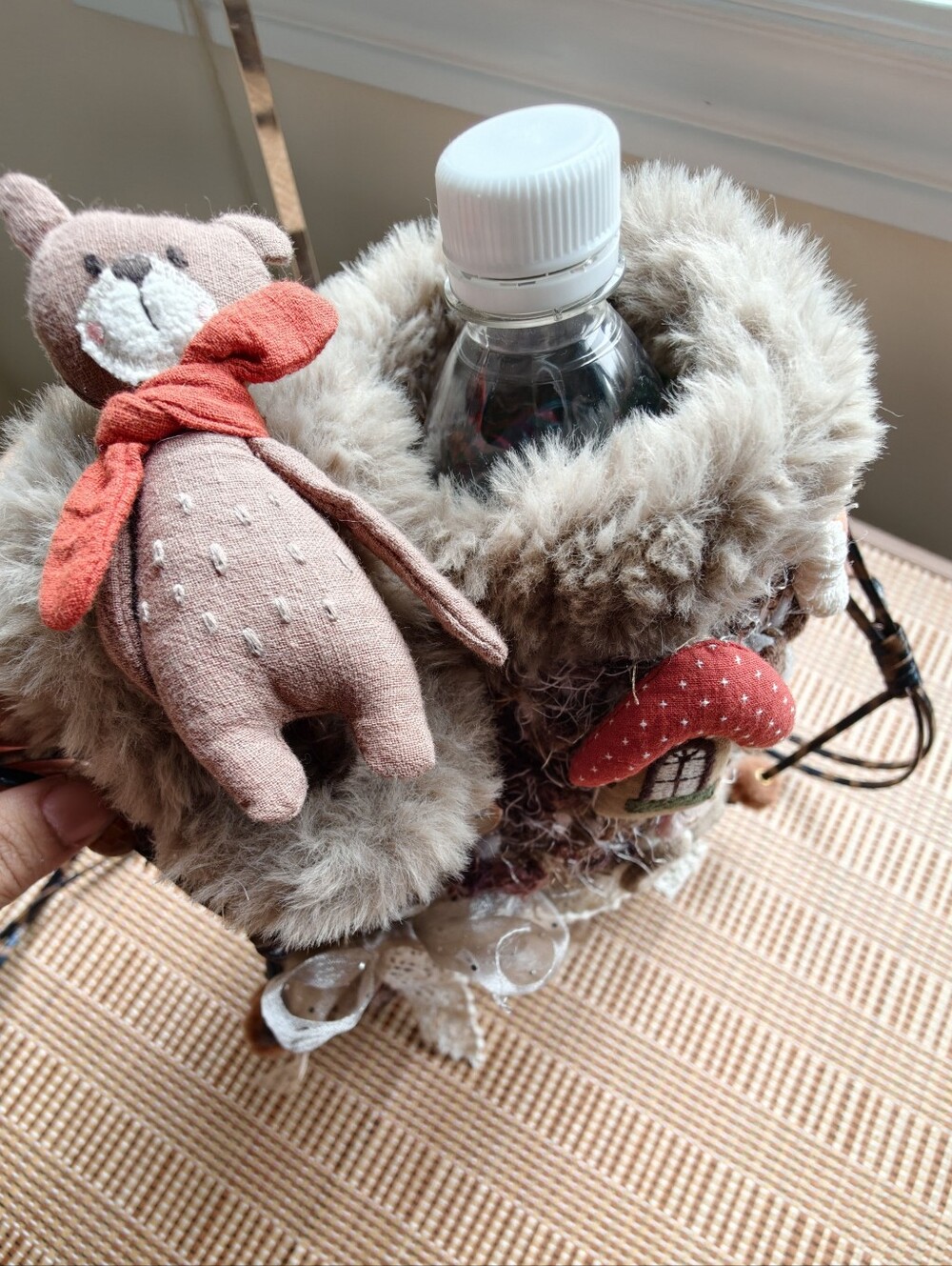 Handmade Plush Bear and Floral Crossbody Bag, Crochet Cottagecore Shoulder Bag - Picture 8 of 16